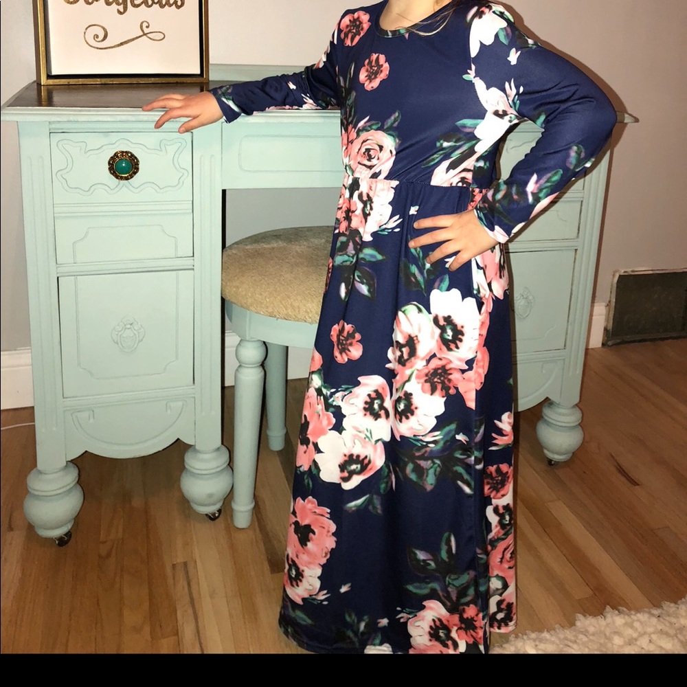 Size 6 Maxi dress